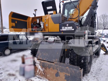 Техническое обслуживание экскаватора XCMG XE180WD - 1